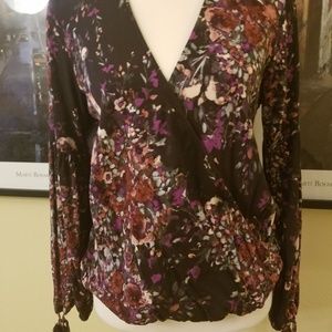 Floral surplice blouse S